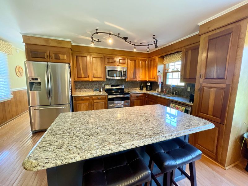 127 Country Club Blvd, Saint George, SC 29477