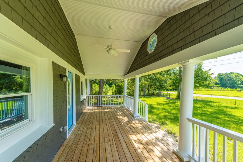 684 Root Branch Rd, Pineville, SC 29468
