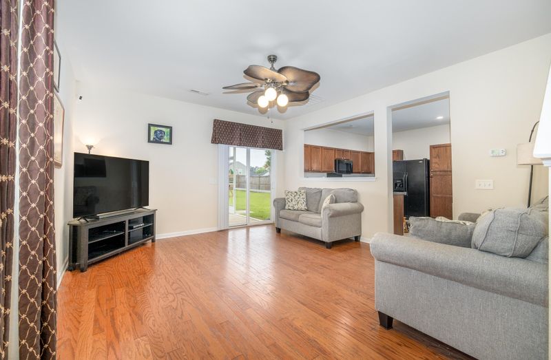 9685 Mosgrove Ave, Ladson, SC 29456