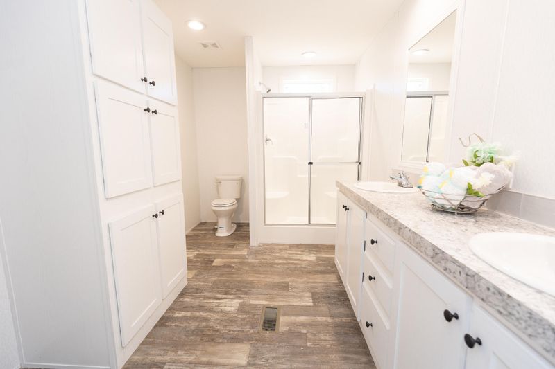 218 Palace Dr, Cross, SC 29436