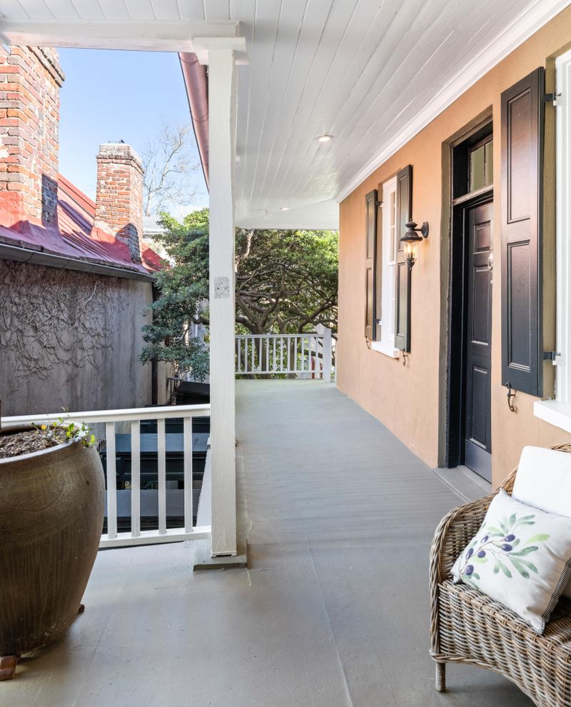 29 State St #C, Charleston, SC 29401