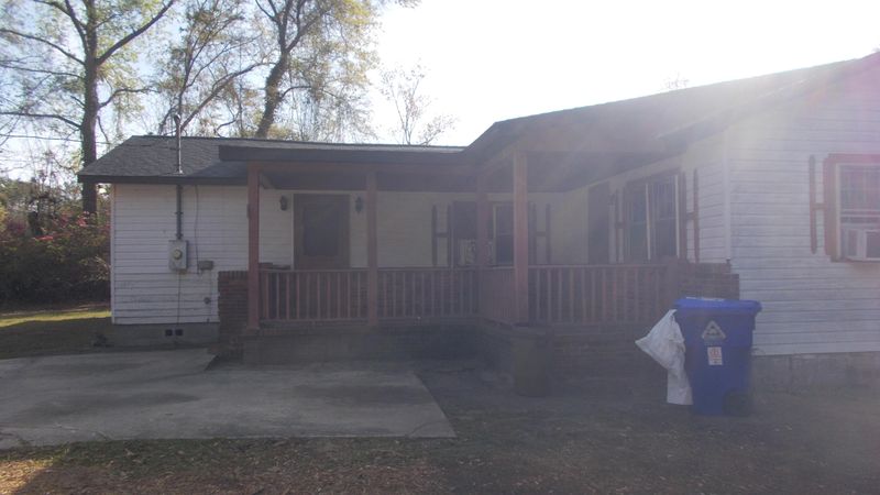 5197 Sc 162, Hollywood, SC 29449