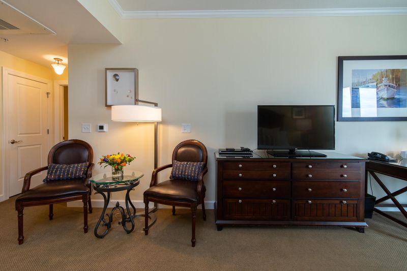 5802 Palmetto Dr #B-214, Isle Of Palms, SC 29451