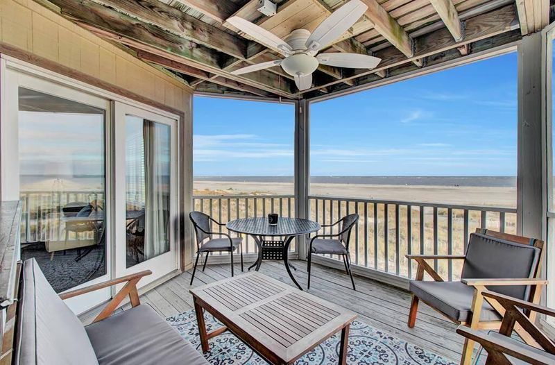 9000 Palmetto Dr #204b, Isle Of Palms, SC 29451