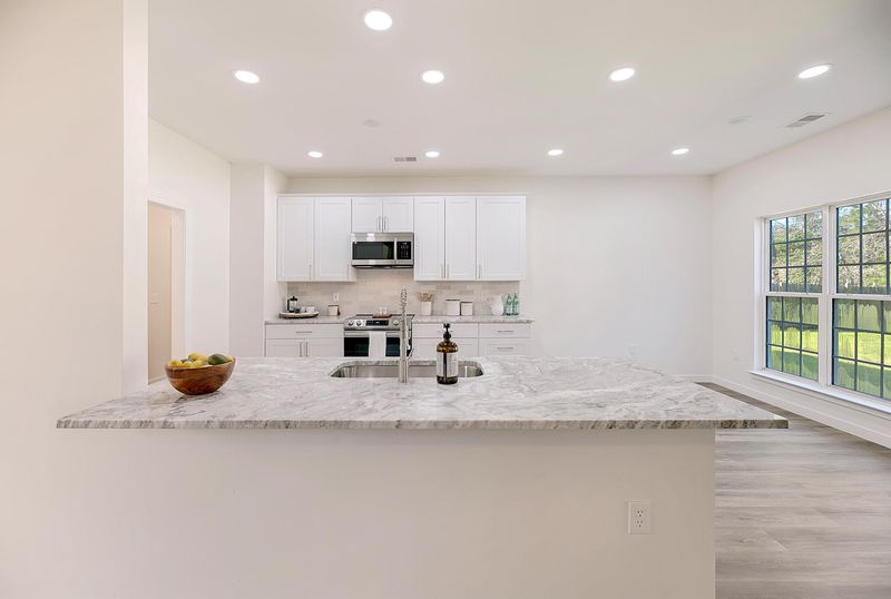9432 Harroway Rd, Summerville, SC 29485