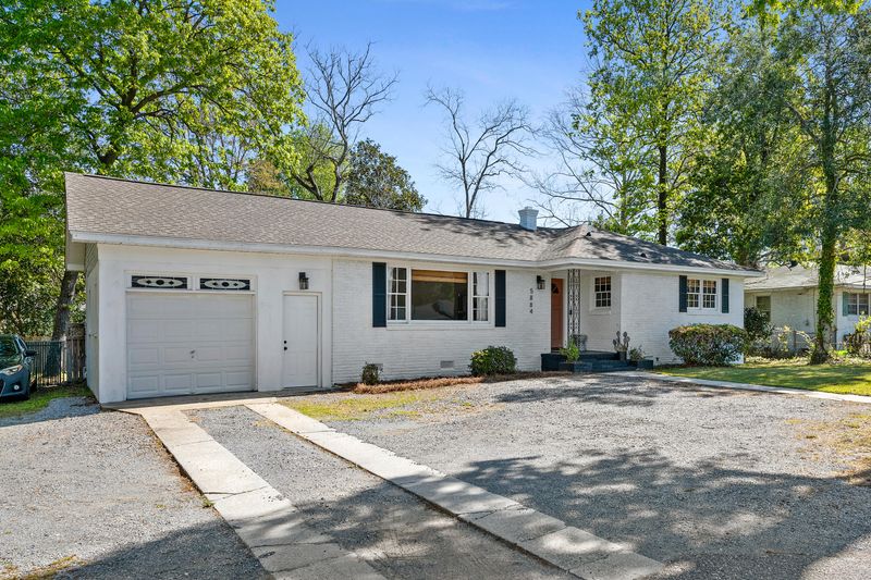 5884 N Rhett Ave, Hanahan, SC 29410