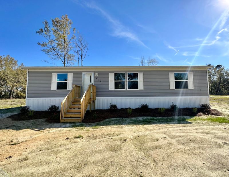 823 Frasier Ln, Pineville, SC 29468
