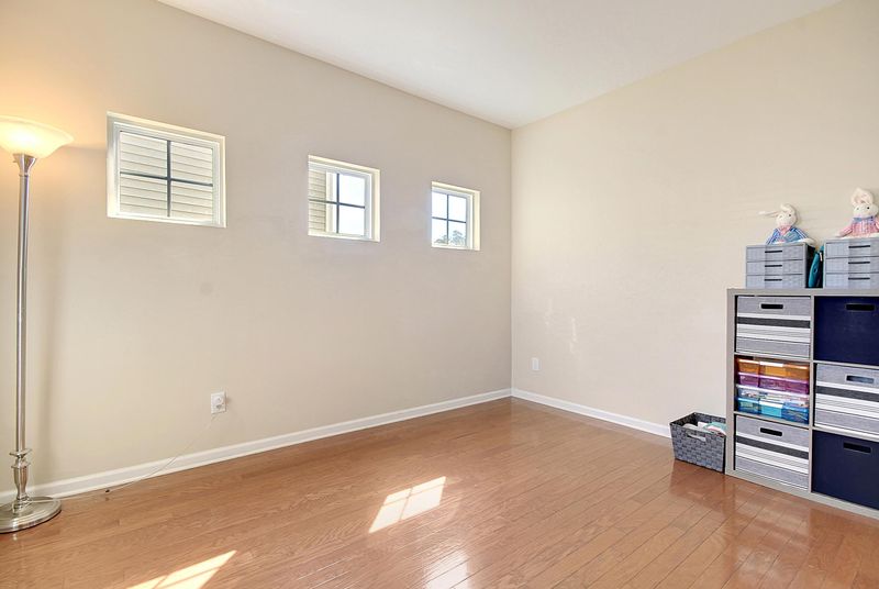 8019 Henderson Rd, Summerville, SC 29483