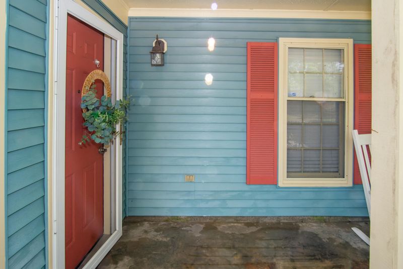 100 St Awdry St, Summerville, SC 29485