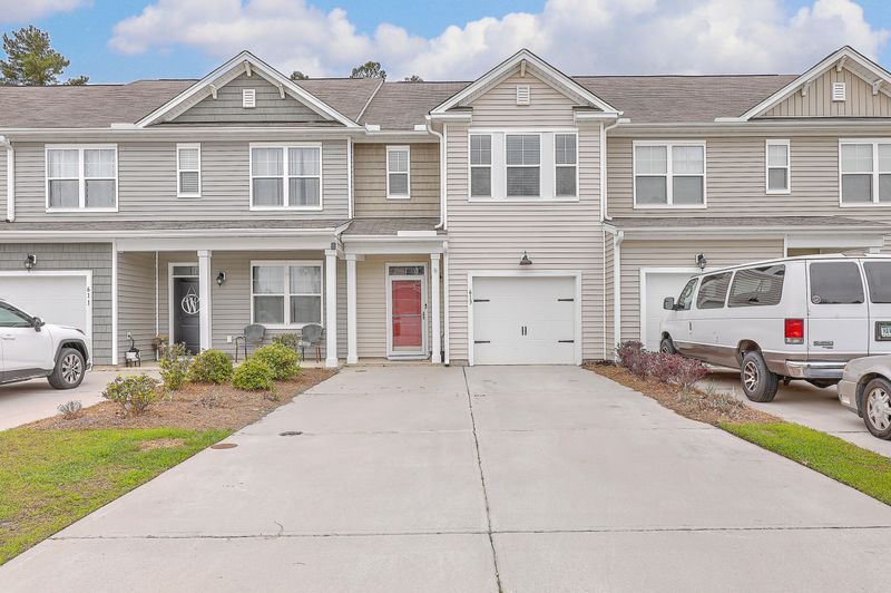 613 Hilchot Dr, Summerville, SC 29486