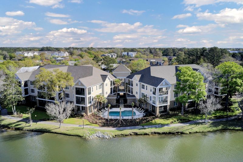 1479 Long Grove Dr #107, Mount Pleasant, SC 29464