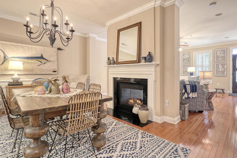 2017 Grey Marsh Rd, Mount Pleasant, SC 29466