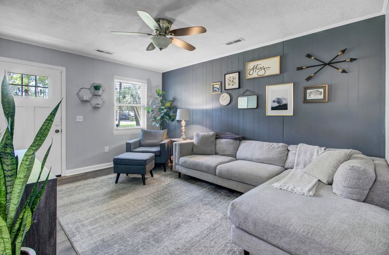 2093 Green Park Ave, Charleston, SC 29414