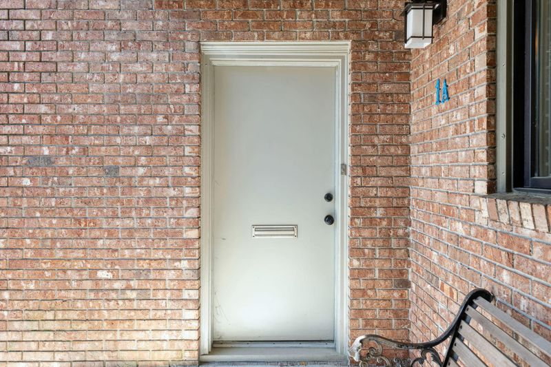 220 3rd Ave #1a, Charleston, SC 29403
