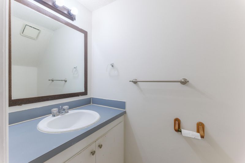 5120 Scarsdale Dr, North Charleston, SC 29418