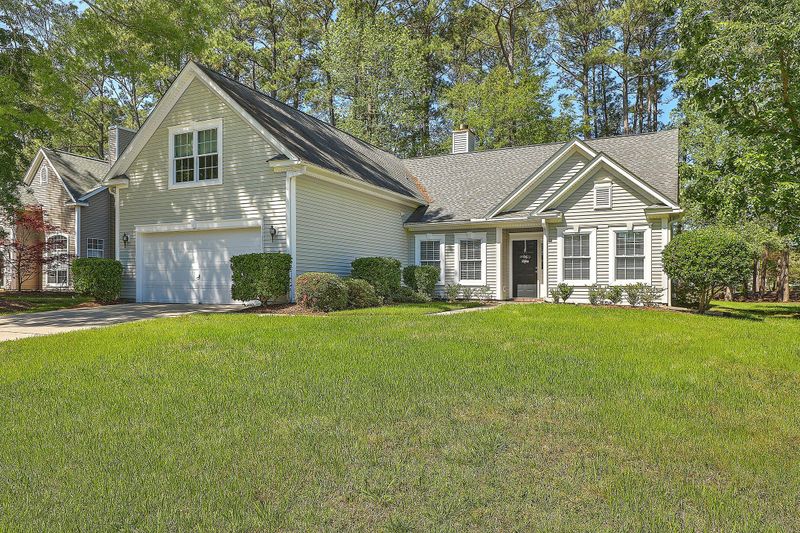 528 Pointe Of Oaks Rd, Summerville, SC 29485