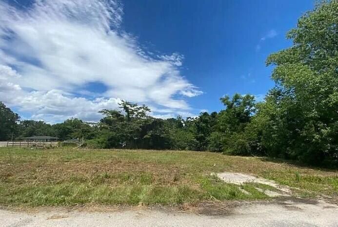 1082 Williams Rd, Charleston, SC 29412