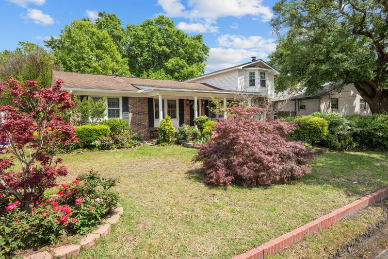 4622 Yardley Dr, North Charleston, SC 29405