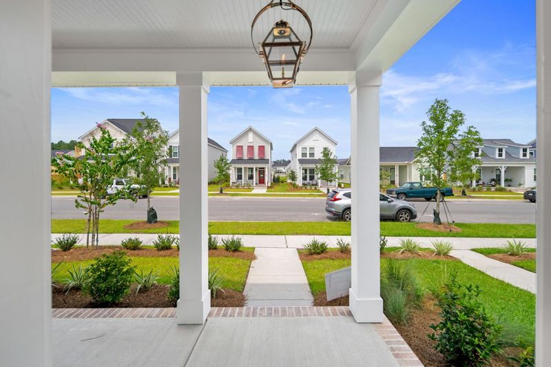 683 Blueway Ave, Summerville, SC 29486
