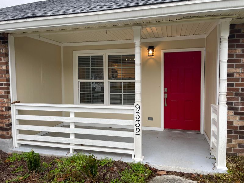 9532 One Notch Rd, Ladson, SC 29456