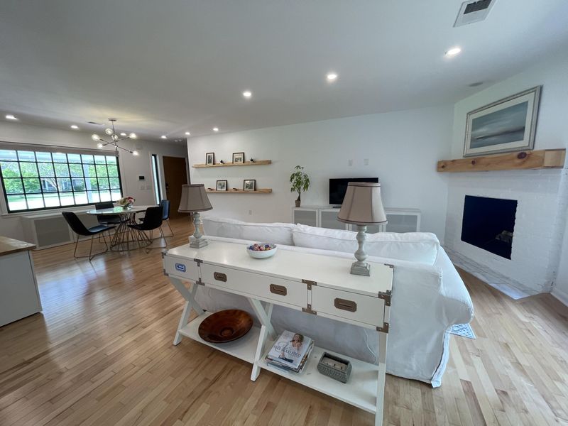 106 Reynolds Rd, Summerville, SC 29483