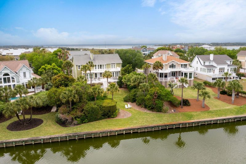 6 Ocean Point Dr, Isle Of Palms, SC 29451