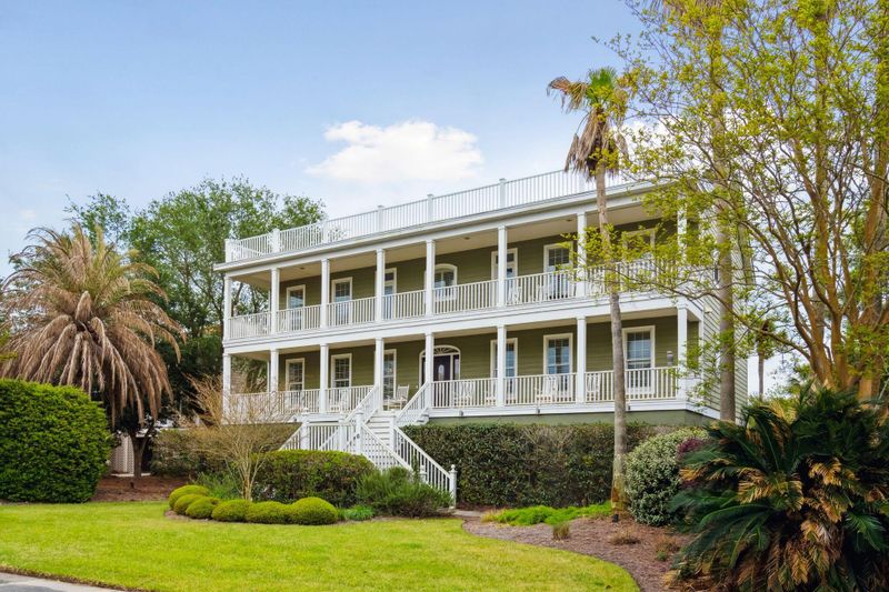 6 Ocean Point Dr, Isle Of Palms, SC 29451