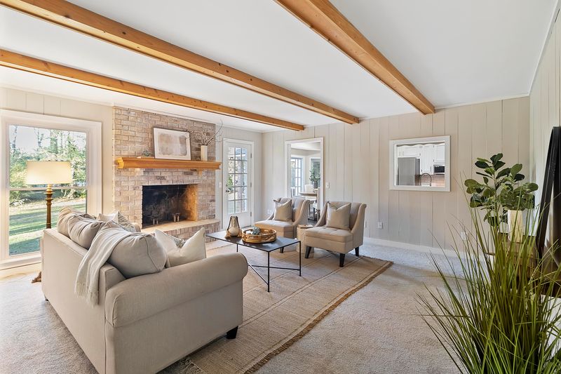 108 Hampton Dr, Summerville, SC 29485