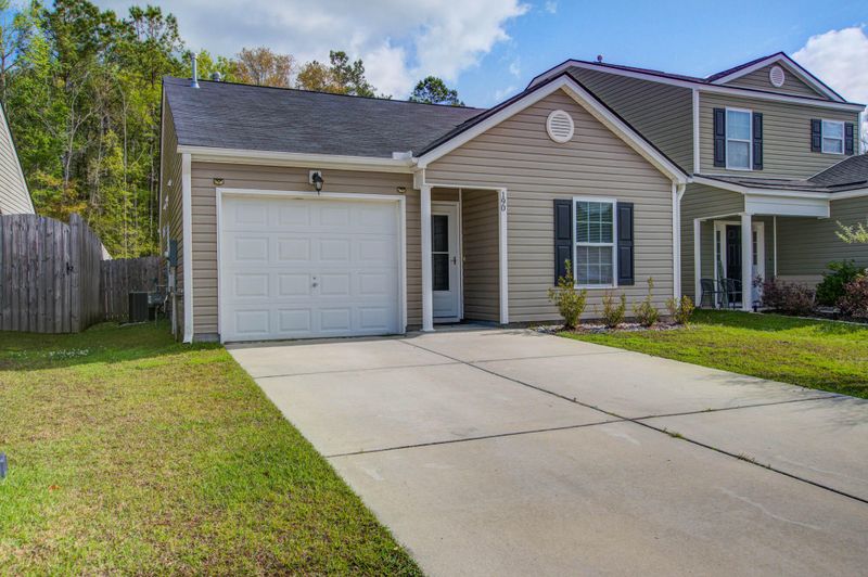 190 Brittondale Rd, Summerville, SC 29485