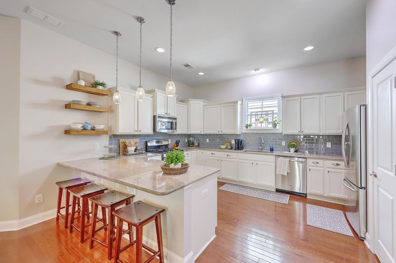 211 Bateaux Dr, Summerville, SC 29483