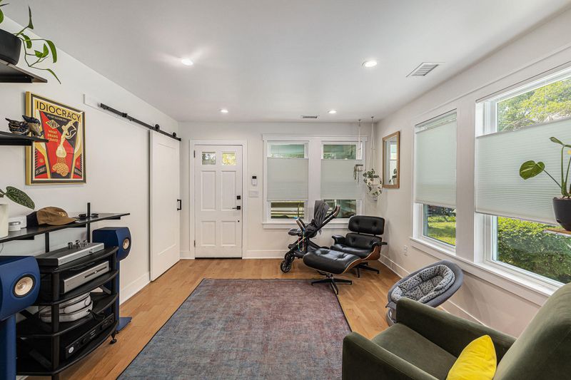203 Hickory St, Charleston, SC 29407