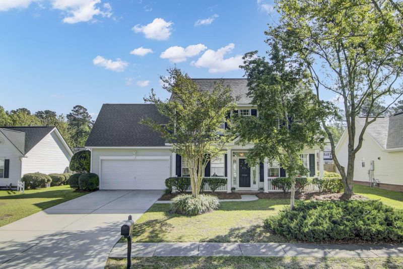 2016 Azalee Ln, Summerville, SC 29483