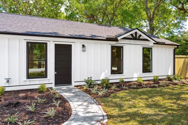 939 Lansing Dr, Mount Pleasant, SC 29464