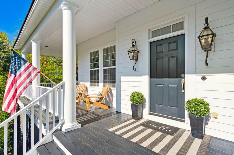 211 N Ladd Ct, Daniel Island, SC 29492