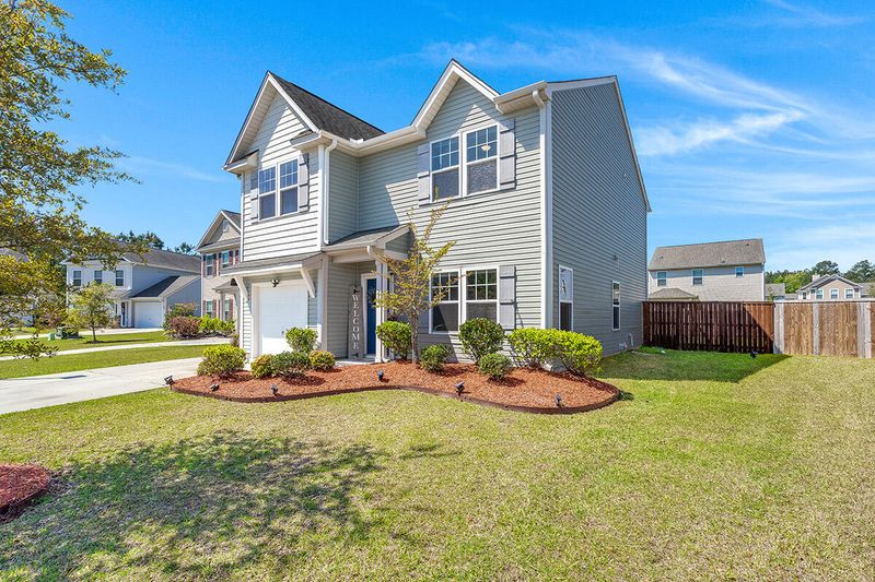 207 Foxcroft Ln, Moncks Corner, SC 29461