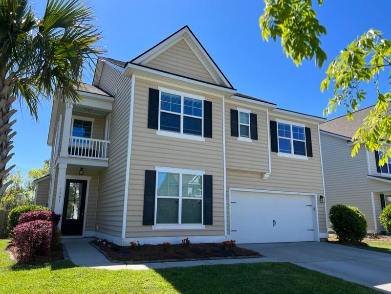 1041 Harbortowne Rd, Charleston, SC 29412