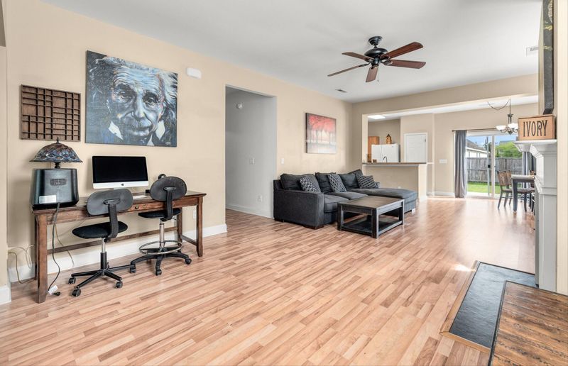 7013 Lanier St, Hanahan, SC 29410