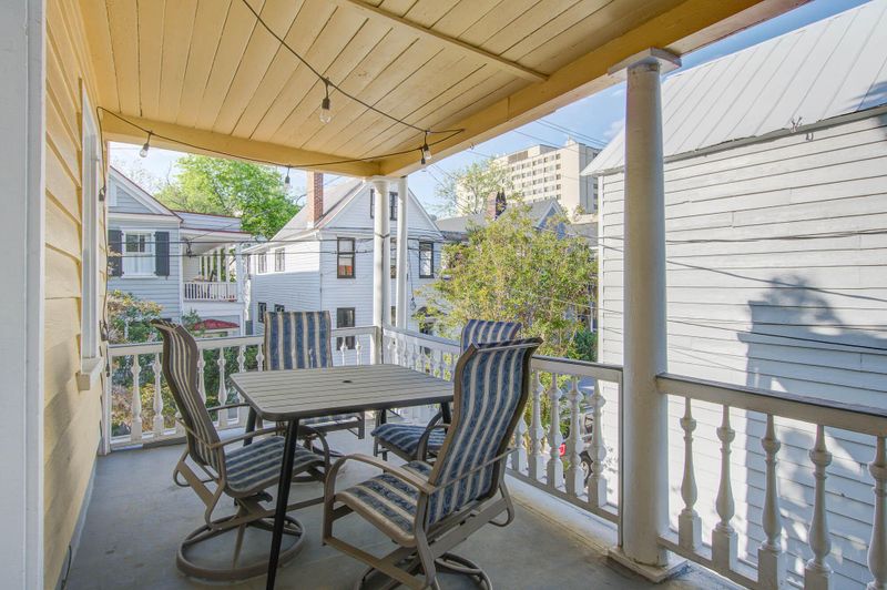 72 Vanderhorst St, Charleston, SC 29403