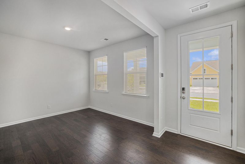 312 Coopers Hawk Dr, Summerville, SC 29483