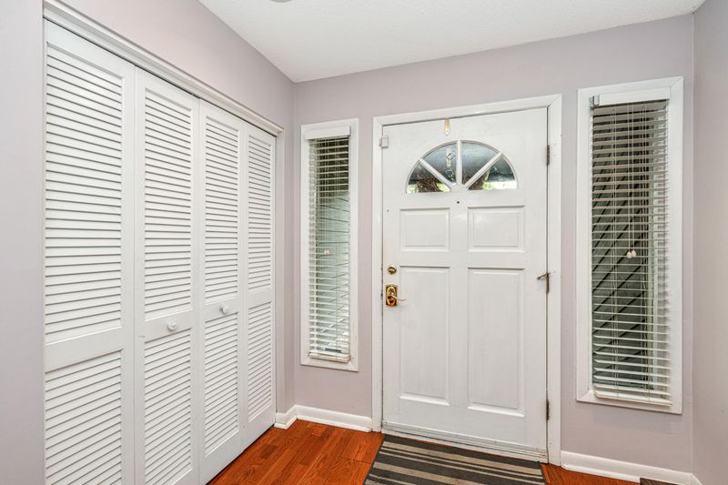 13 Palomino Ct, Charleston, SC 29407