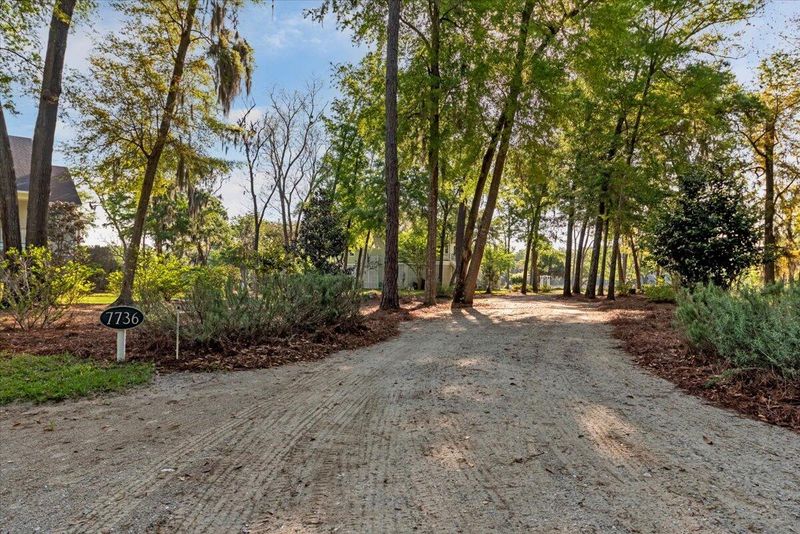 7736 Chaplin Garden Ln, Edisto Island, SC 29438