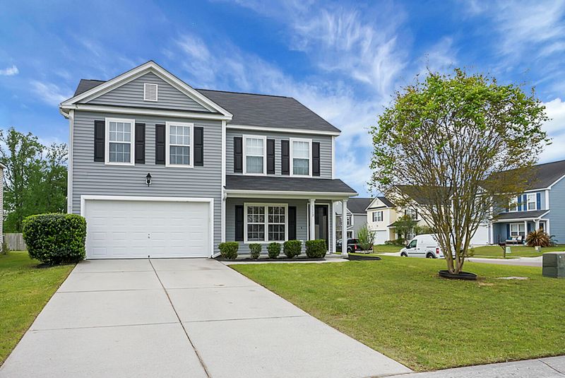 1113 Moss Grove Dr, Moncks Corner, SC 29461