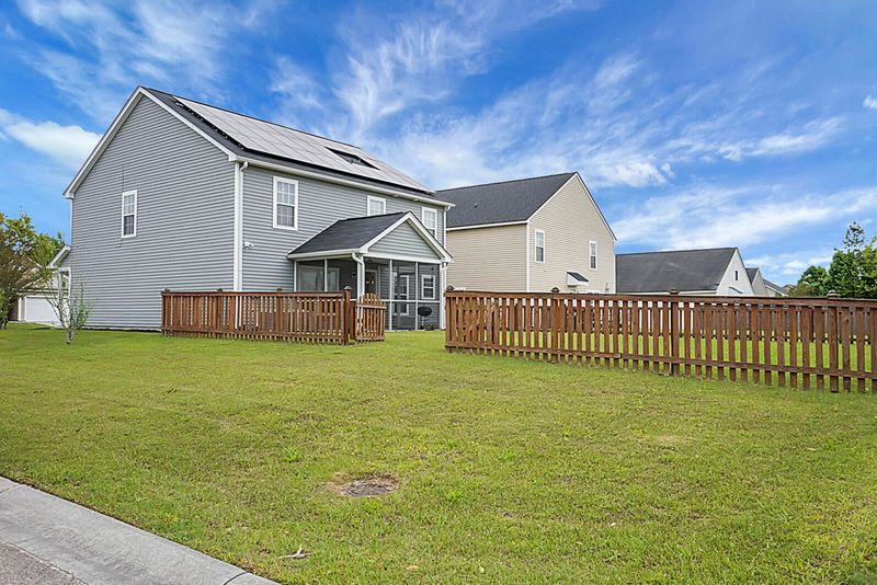 1113 Moss Grove Dr, Moncks Corner, SC 29461