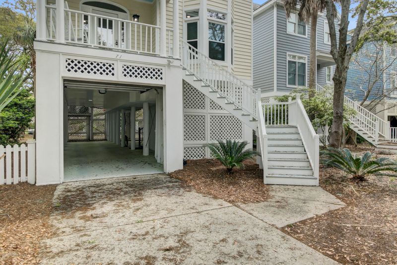 71 Grand Pavilion Dr, Isle Of Palms, SC 29451