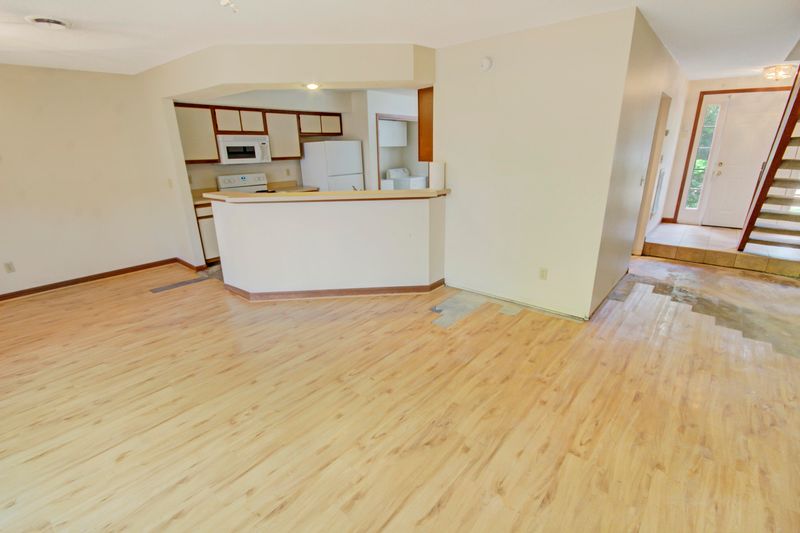 1143 Monaco Dr, Mount Pleasant, SC 29464