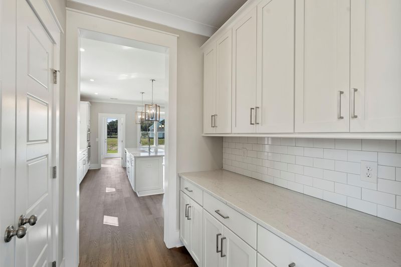 2079 Sanders House St, Charleston, SC 29492