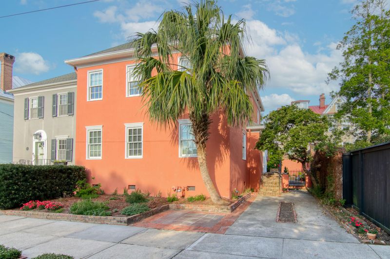 2 Colonial St, Charleston, SC 29401