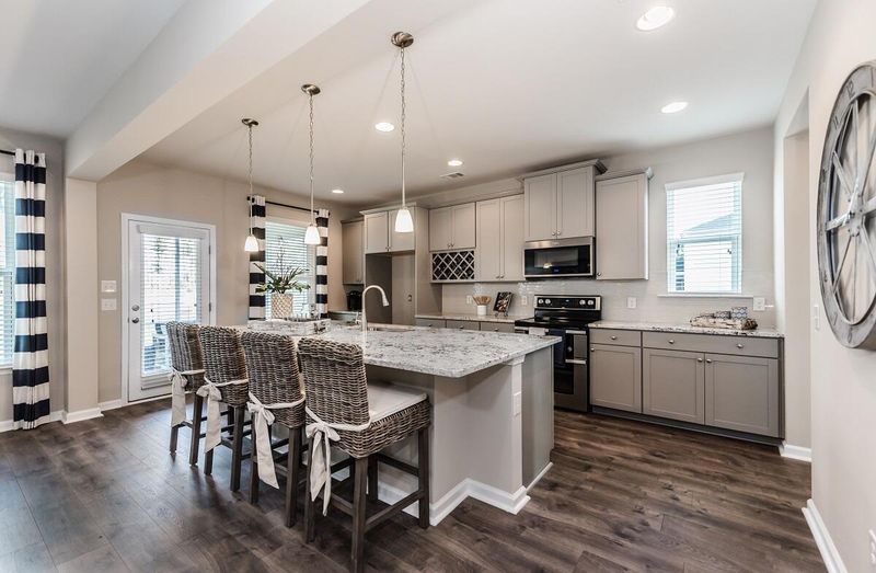 133 Middleton Dr, Goose Creek, SC 29445
