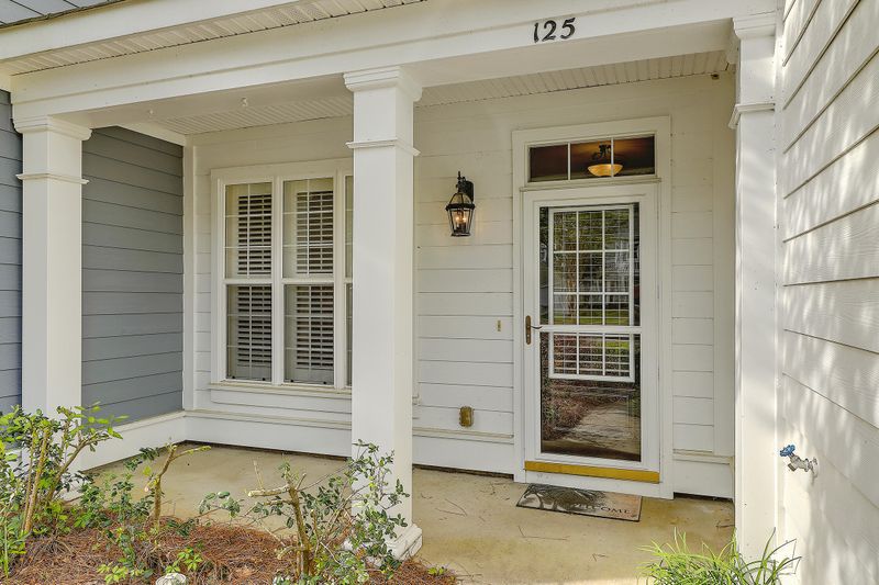 125 Fresh Meadow Ln, Mount Pleasant, SC 29466