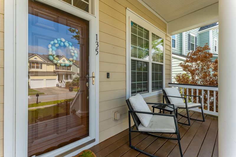 135 Ashley Bluffs Rd, Summerville, SC 29485